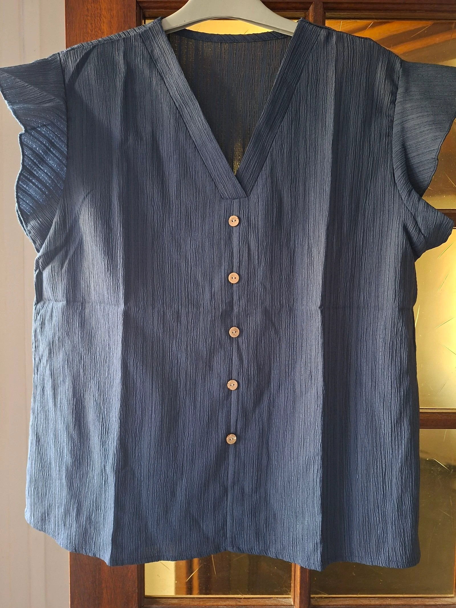 Blouse femme bleu marine plissée neuve – Taille L – Manches volantées